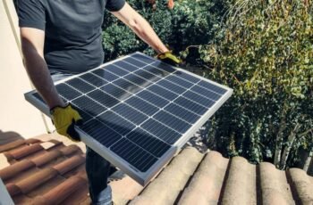 10 Best Portable Solar Generators Worth Keeping in The Light