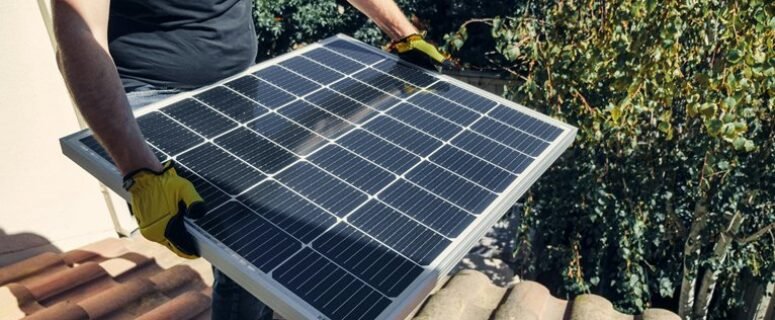 10 Best Portable Solar Generators Worth Keeping in The Light